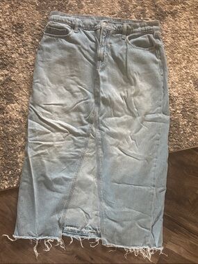 Old Navy Light Blue Denim Midi Skirt with Frayed Hem